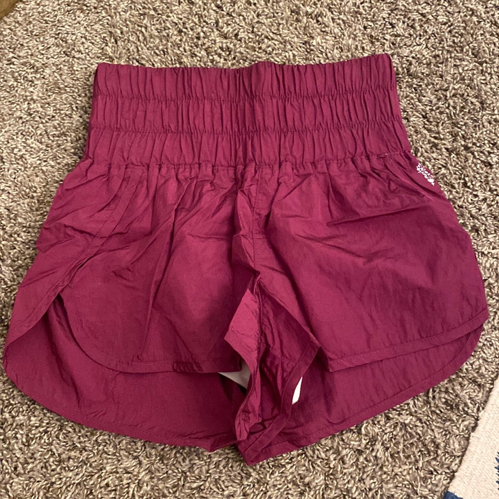 Barely worn free people The Way Home shorts! Size XS- perfect condition!